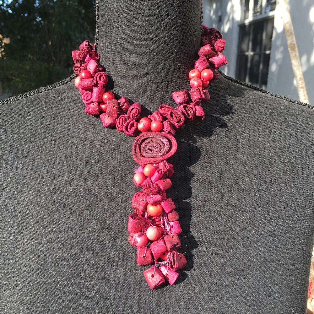 💯 authentic Rose 🥀 necklace & earring set - Picture 2 of 12